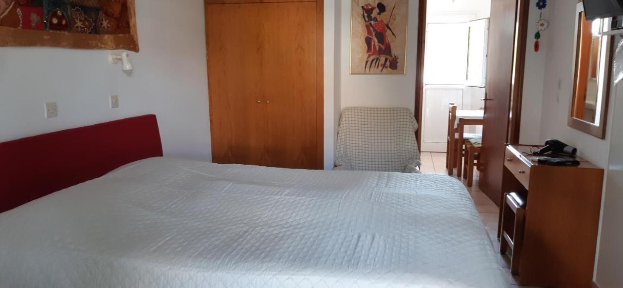 Anthos Apartments Лименас Екстериор снимка