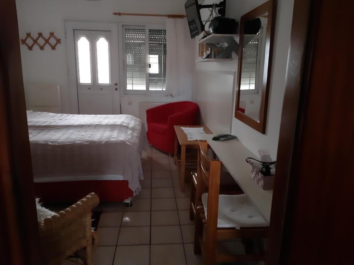 Anthos Apartments Лименас Екстериор снимка
