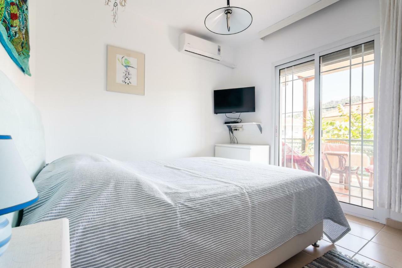 Anthos Apartments Лименас Екстериор снимка