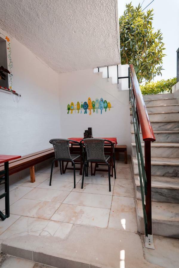 Anthos Apartments Лименас Екстериор снимка