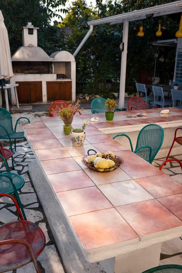 Anthos Apartments Лименас Екстериор снимка